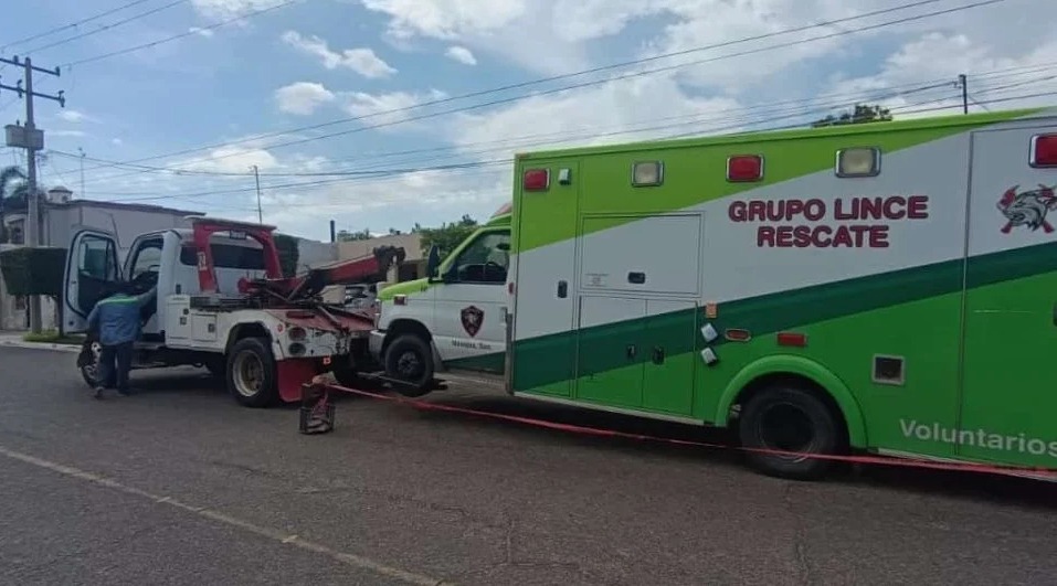 Grupo Lince Navojoa pide el apoyo de la ciudadanía para arreglar el motor de su ambulancia